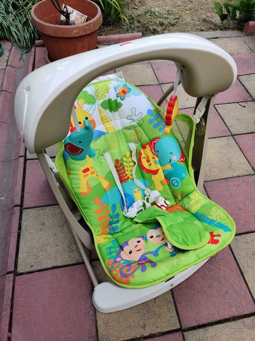 Leagan/scaun automat cu muzica pentru bebelusi Fisher Price