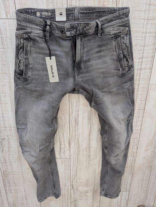 G-Star Raw- w32L32
W33L32
Цена: 188 лв/96,12€
Състав: Памук с еластан