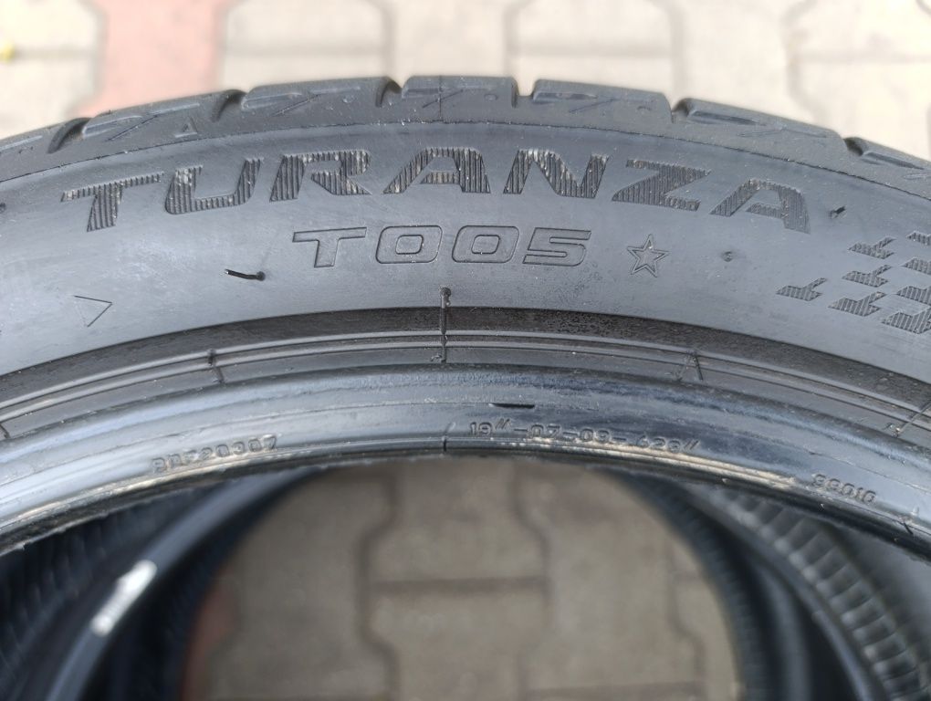 Două anvelope de vara 255 35 19 Bridgestone dot 2023 Runflat