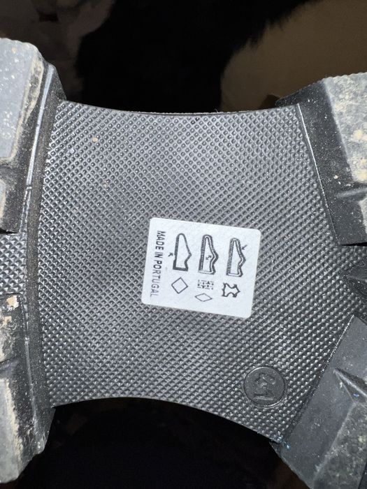 Ghete de dama, marimea 41