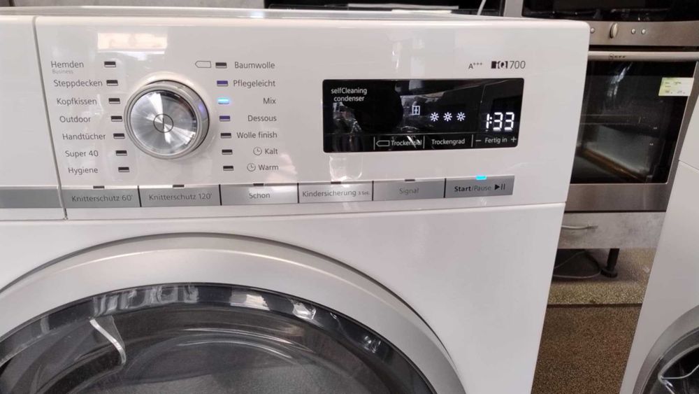 A+++ Сушилня с термопомпа Siemens-Сименс 8 кг iQ700 SoftDry