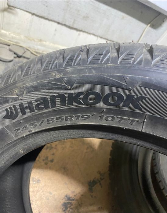 Продается б/у Шины 245/55/19