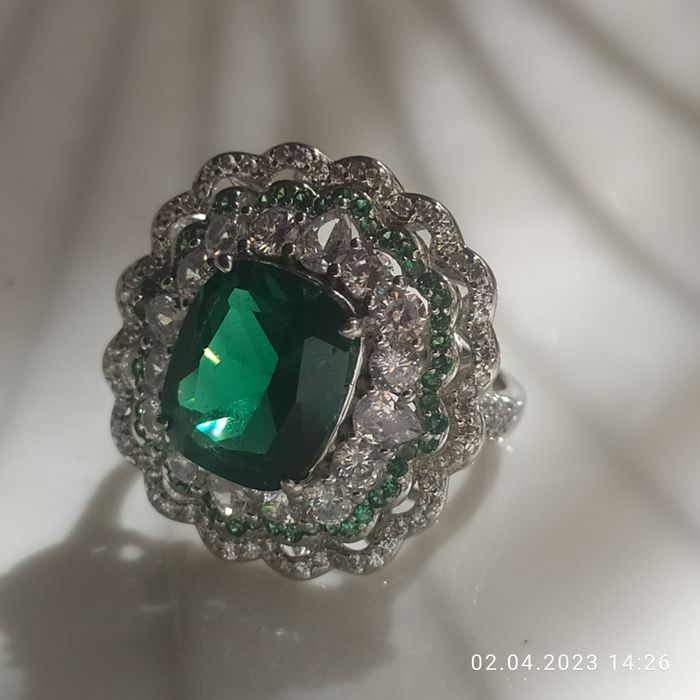 Комплекты из серебра 925 с циркона и, фианитами