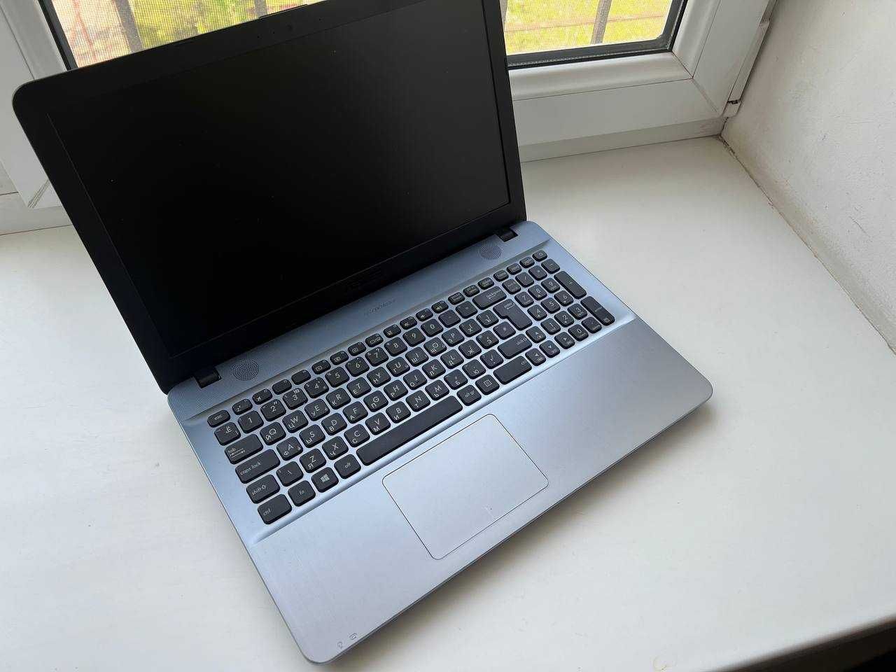 ASUS ноутбук в отличном состоянии офисный красивый лёгкий