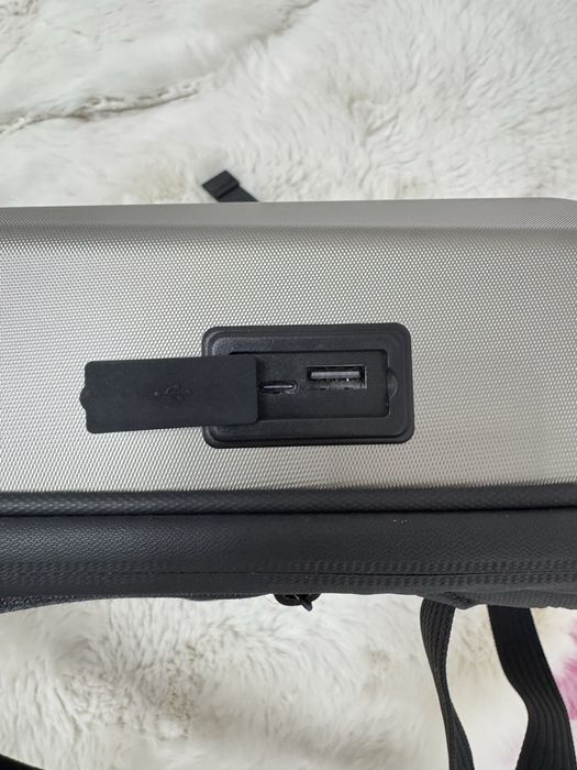 Rucsac laptop 15.6 inch cu carcasa tare BANGE