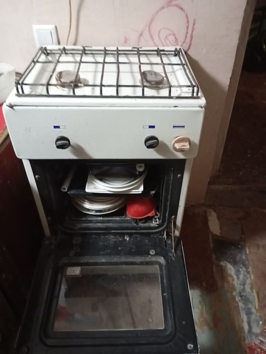 Gaz plita sotiladi