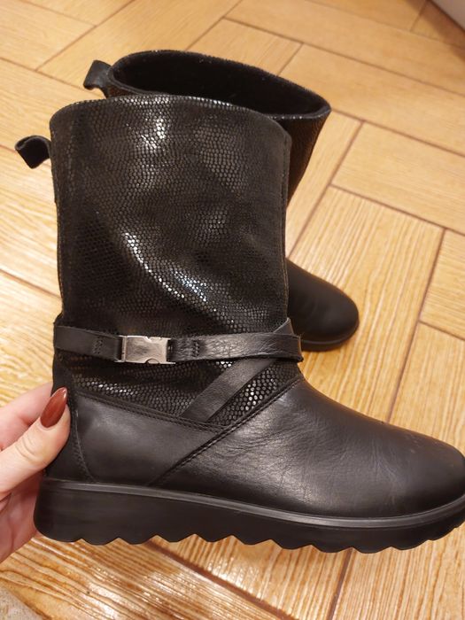 Cizme Ecco mărime 34. Piele naturala.