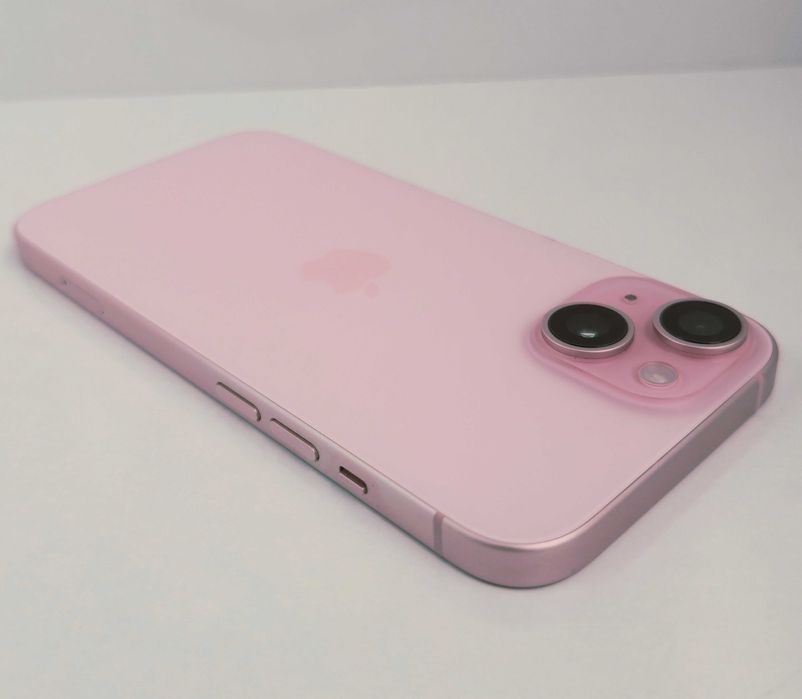 iPhone 15 128GB Pink