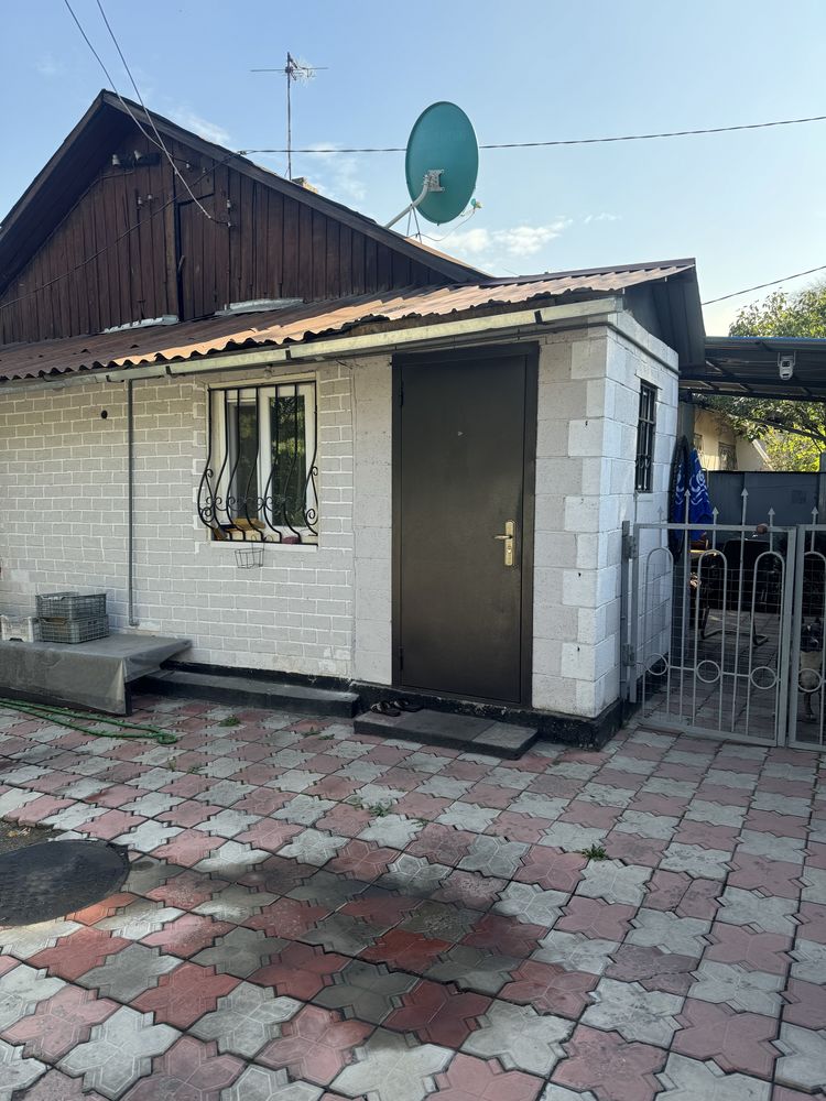 Продам часть дома.