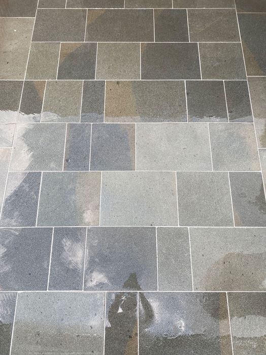 Vând Piatră Andezit