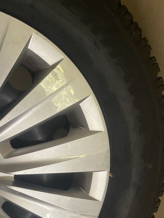 Set 4 bucati plus 4 capace