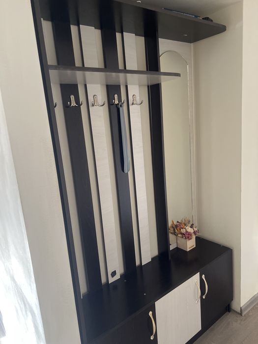 Прихожую продам б/у в хорошем состоянии