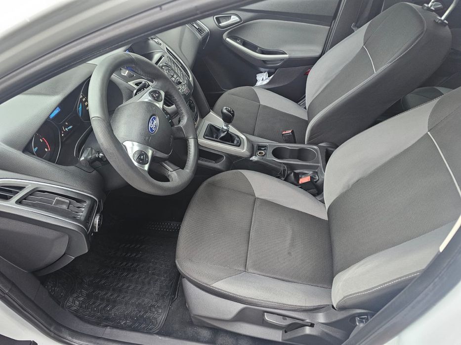 Ford focus 1,6 diesel  2012 356.000 km unic proprietar