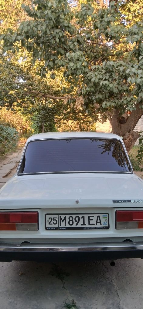 Vaz 2107 sotiladi