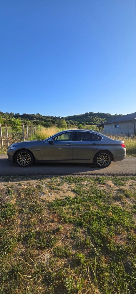 BMW Seria 5 / BMW 520 / F10 2012