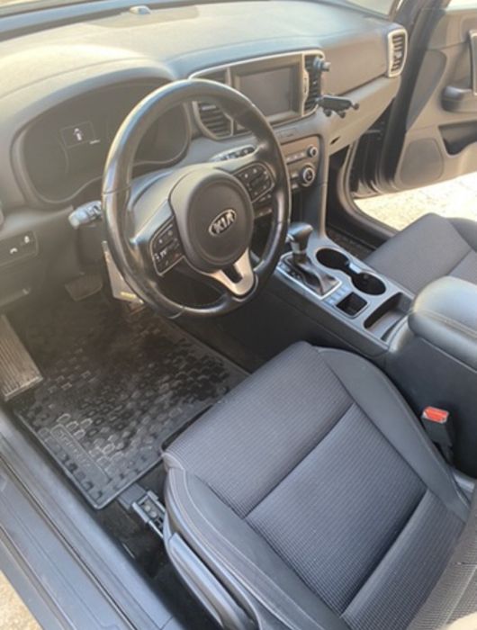 Продавам КИА Спортич