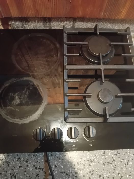 Комбиниран плот Gorenje – 2 газови и 2 електрически котлона