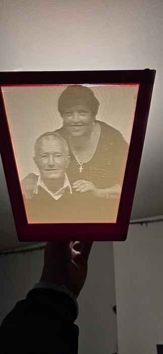 Vând stâlpi ornamentali de crăciun.