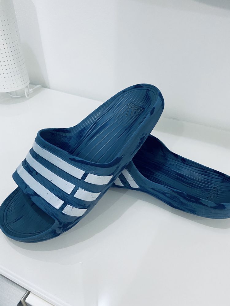 Papuci Adidas nr 38