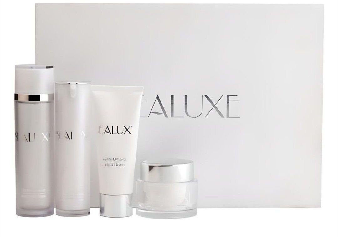 Sealuxe cosmetics