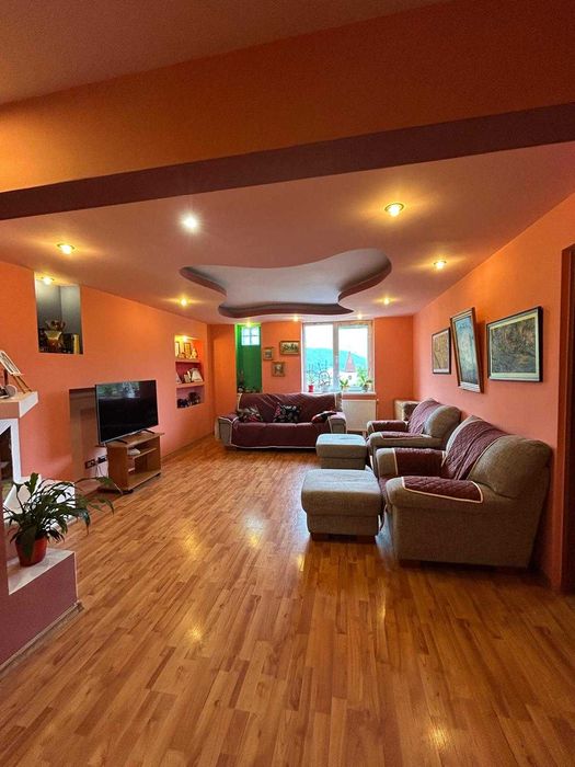 Apartament 4 camere zona Calea Romanului
