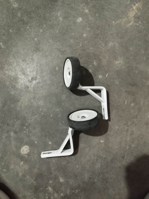 Детско колело Disney Cars 4-7 години с помощни колела