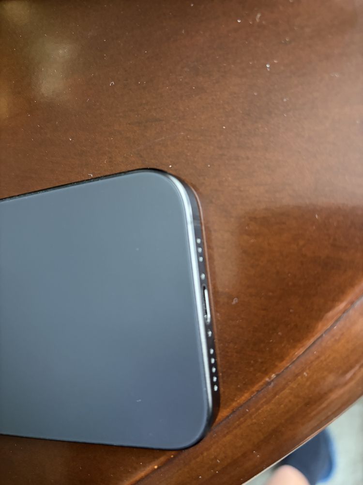 iPhone 15 pro 128 GB Space Grey
