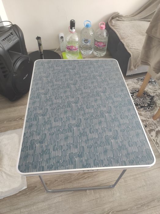 Нови сгъваеми шезлонг, маса и 4 бр. стола