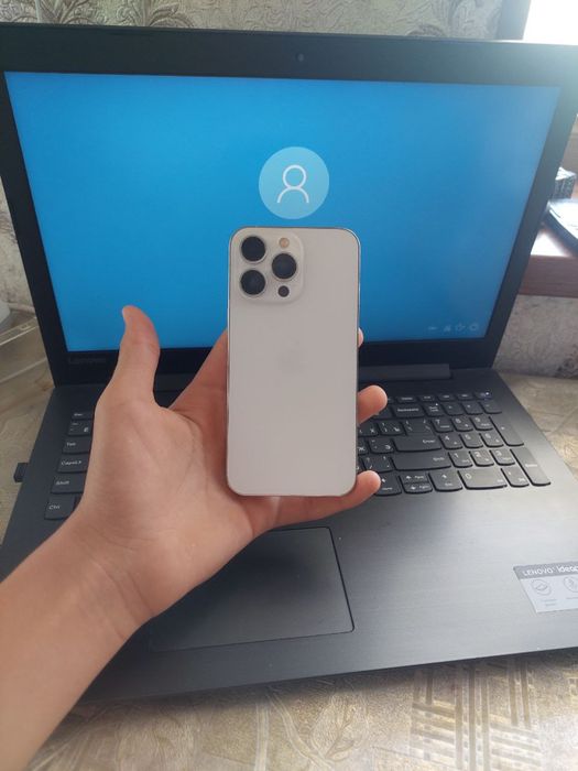 Iphone 13 pro hama joyi radnoy