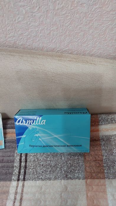 перчатки виниловые одноразовые