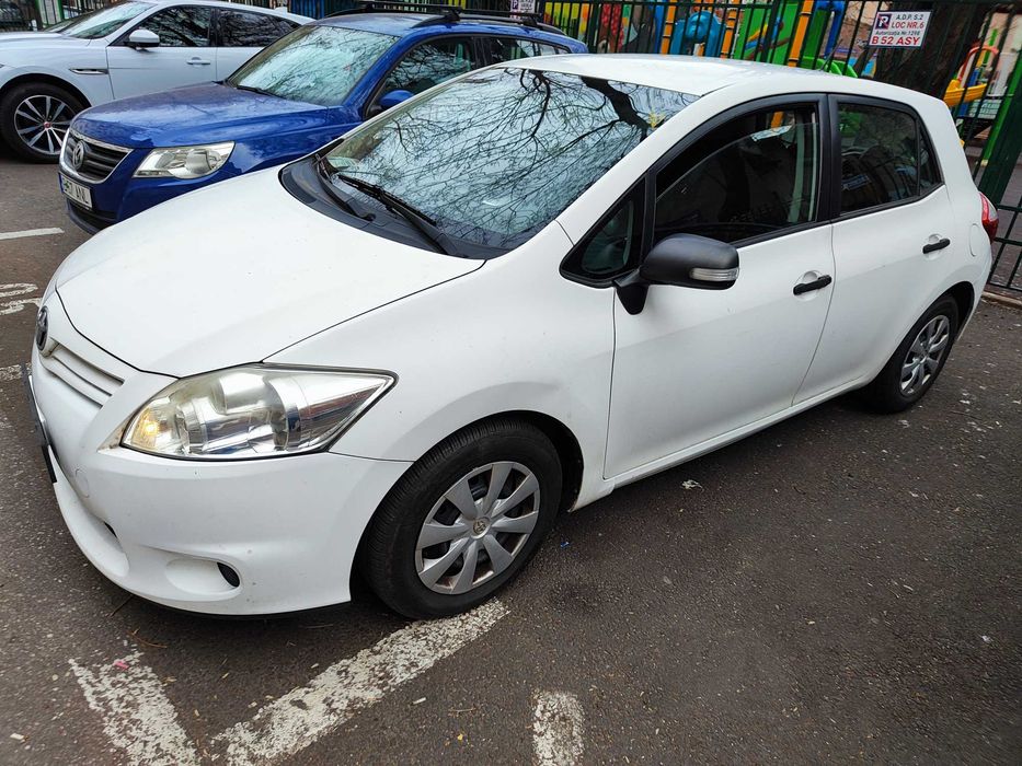 Toyota Auris 1.4 100CP