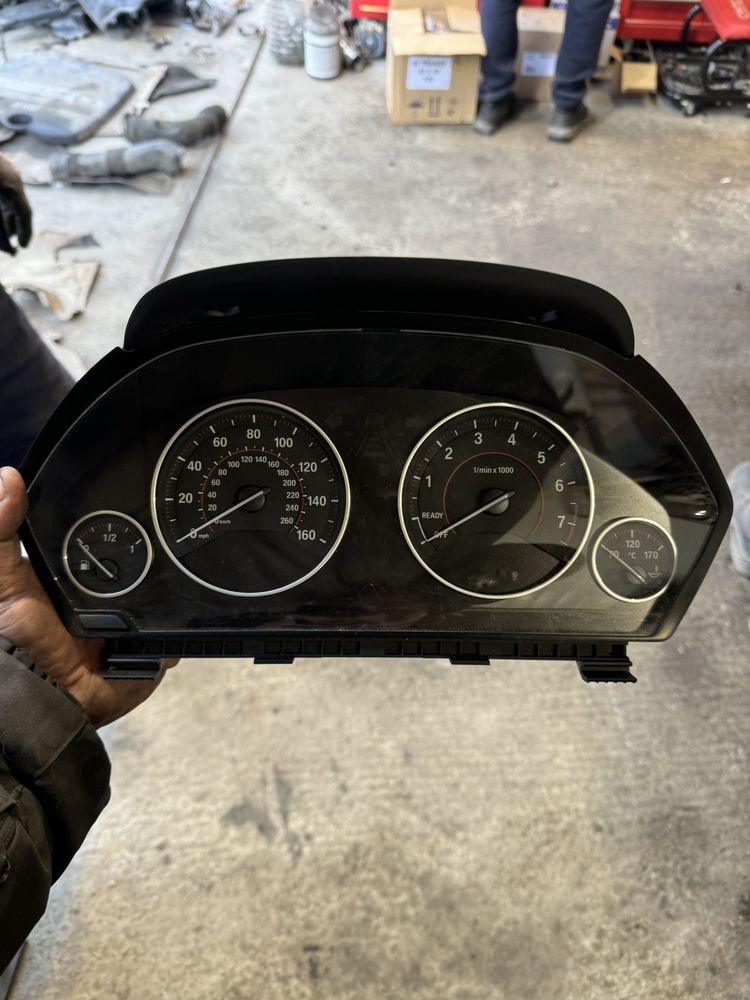 Километраж бмв ф30 ф32 ф36 335и bmw f30 f32 f36 335i табло
