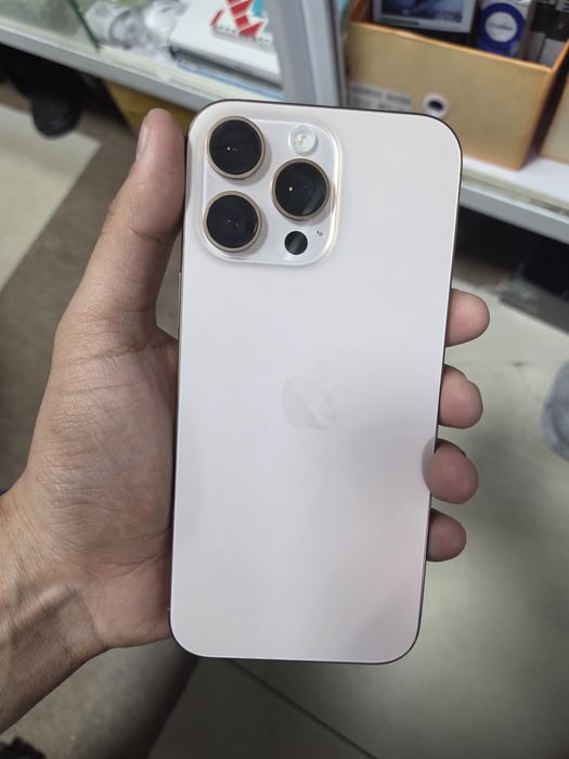 Айфон 16про мах.256гб.89%