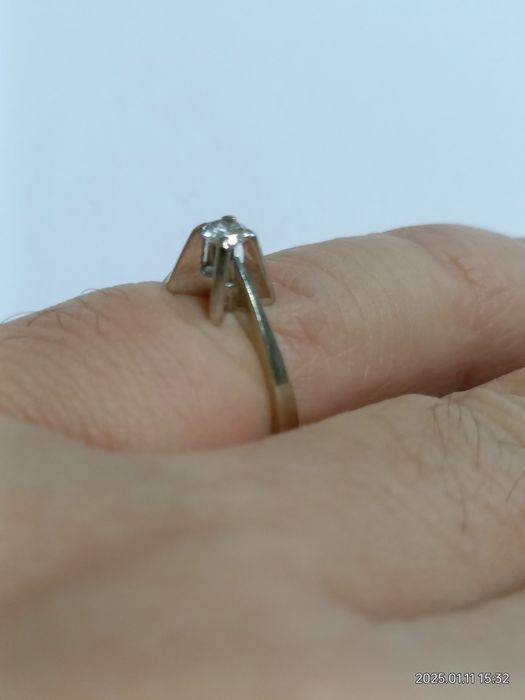 Vind inel din aur 14kt cu diamant 0,20ct