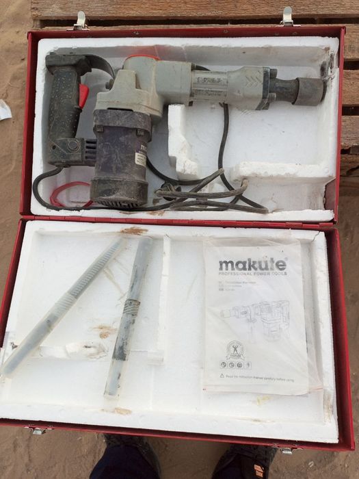 Новый отбойный молоток сатылады. 800000сум