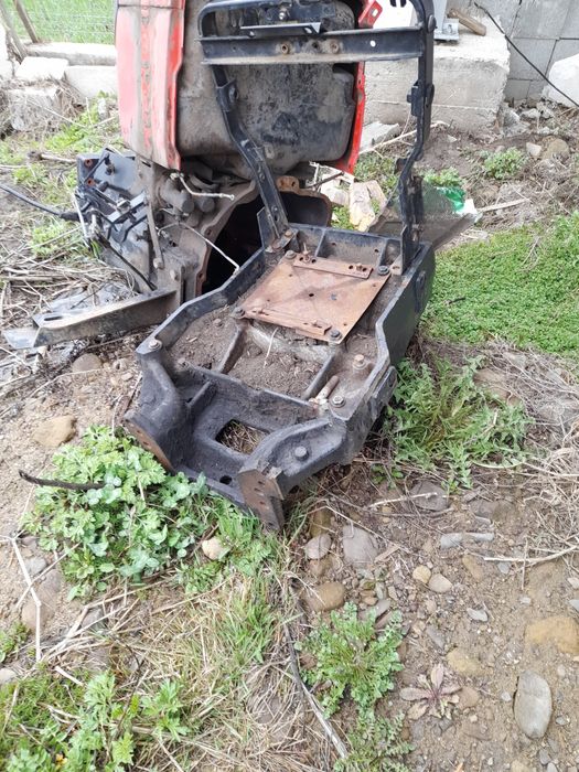 Piese Same Explorer 75 carcasa diferențial,bloc motor