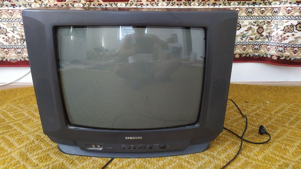 Телевизор SAMSUNG