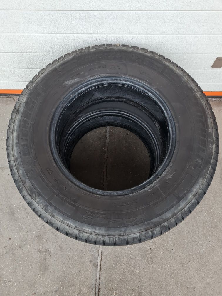 Всесезонни гуми за Бус 2 броя MICHELIN Agilis  225 75 R16C дот 0615