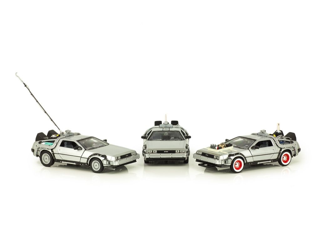 DeLorean DMC -12 Назад в будущее оригинал масштабная модель - Доставка