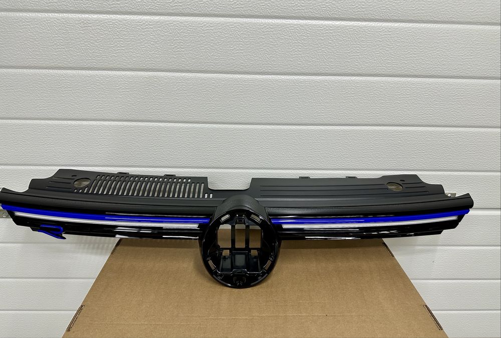 Grila LED VW Golf 8 R VIII ACC
