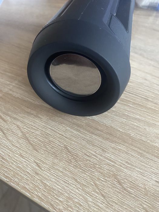 Преносима блутутонколона с usb зареждане