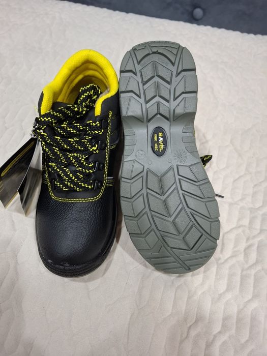 Ботинки рабочие продам