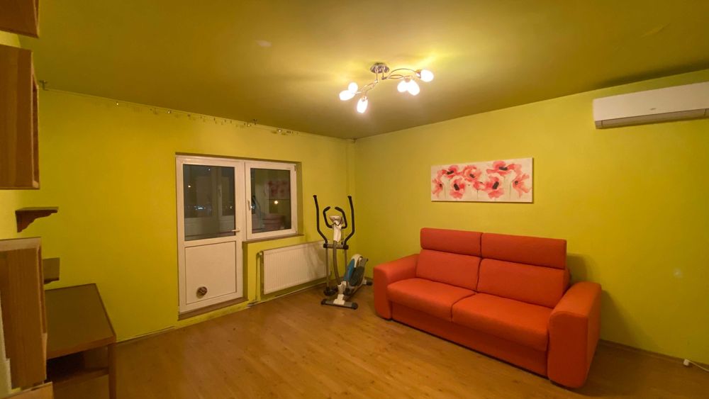 NERVA TRAIAN - PROPRIETAR etaj 1/8 – 60,4 mp, decomandat – 169.000 €