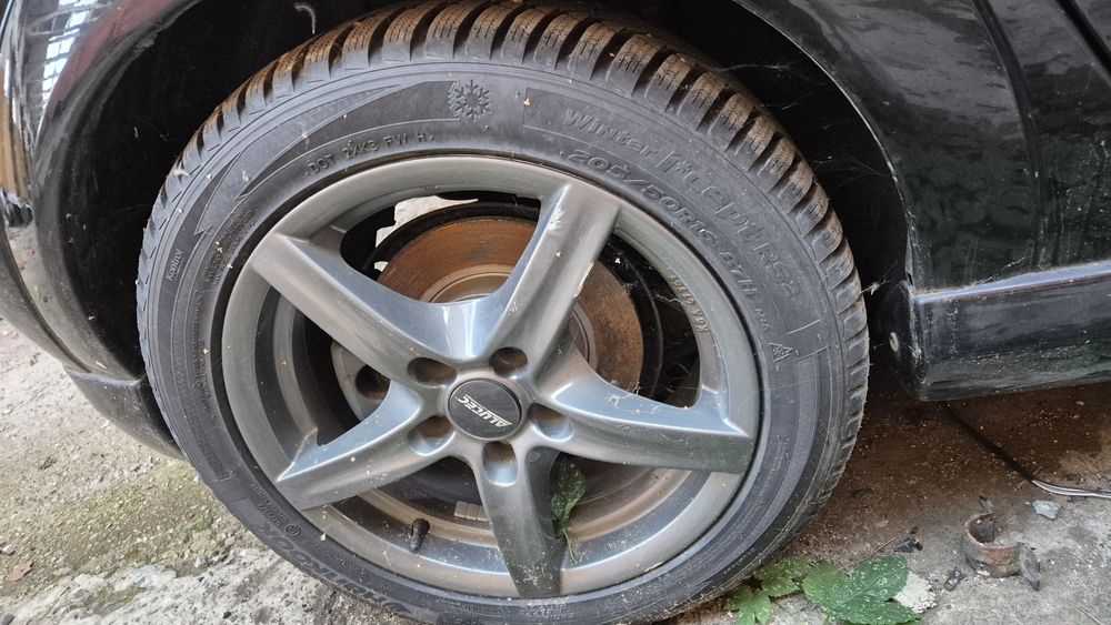 Гуми с джанти 205/50R16 5Х110Х16 Опел