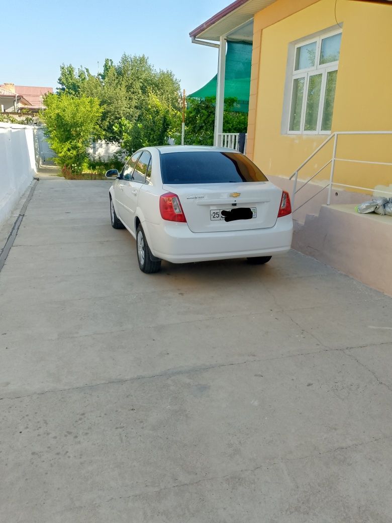 Laseti 2 pazitsiya jentra qilgan sotiladi