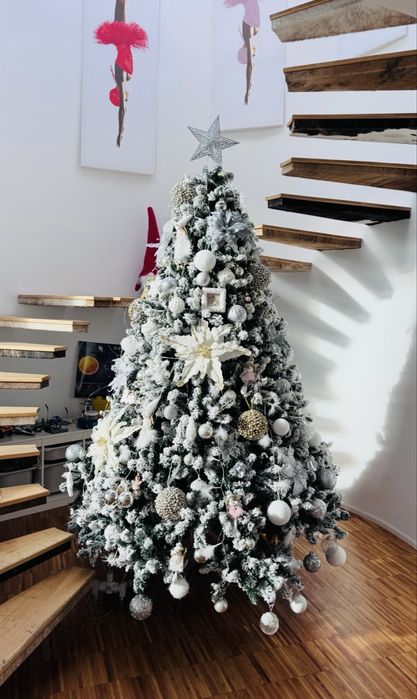 Brad artificial premium cu zapada