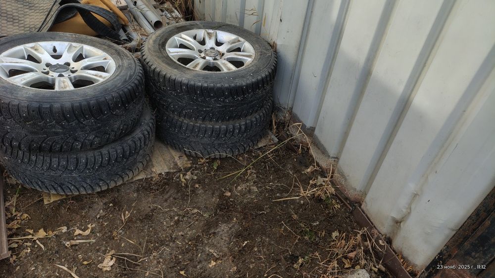 Шины с дисками Мерседес