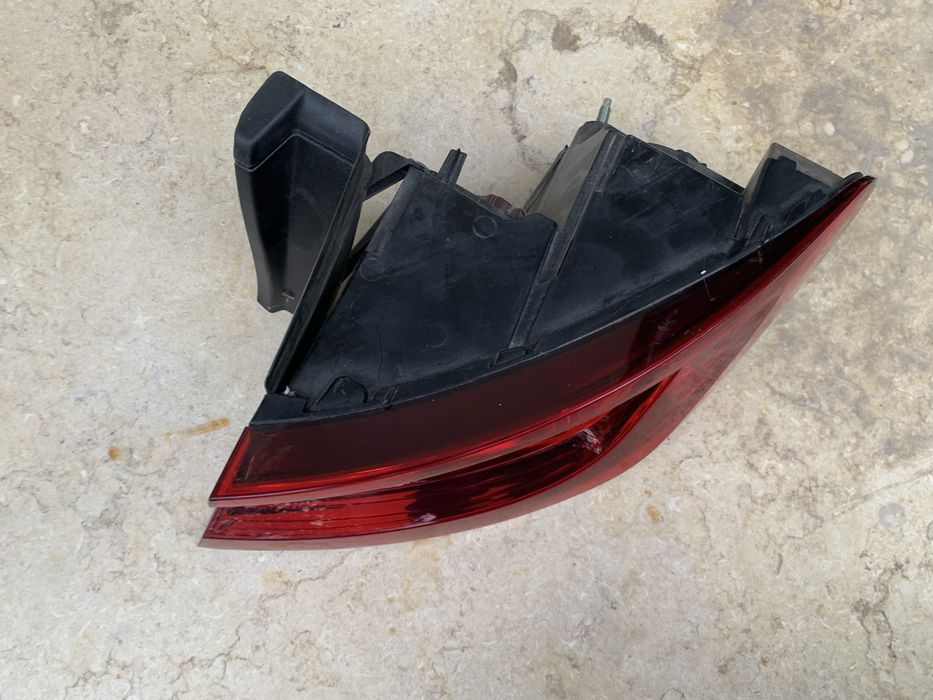 Lampa stop Renault Megane 4 dreapta/hatchback an 2016/2017/2018/2019