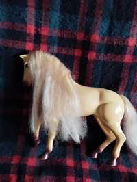 Cal pentru papusi Barbie