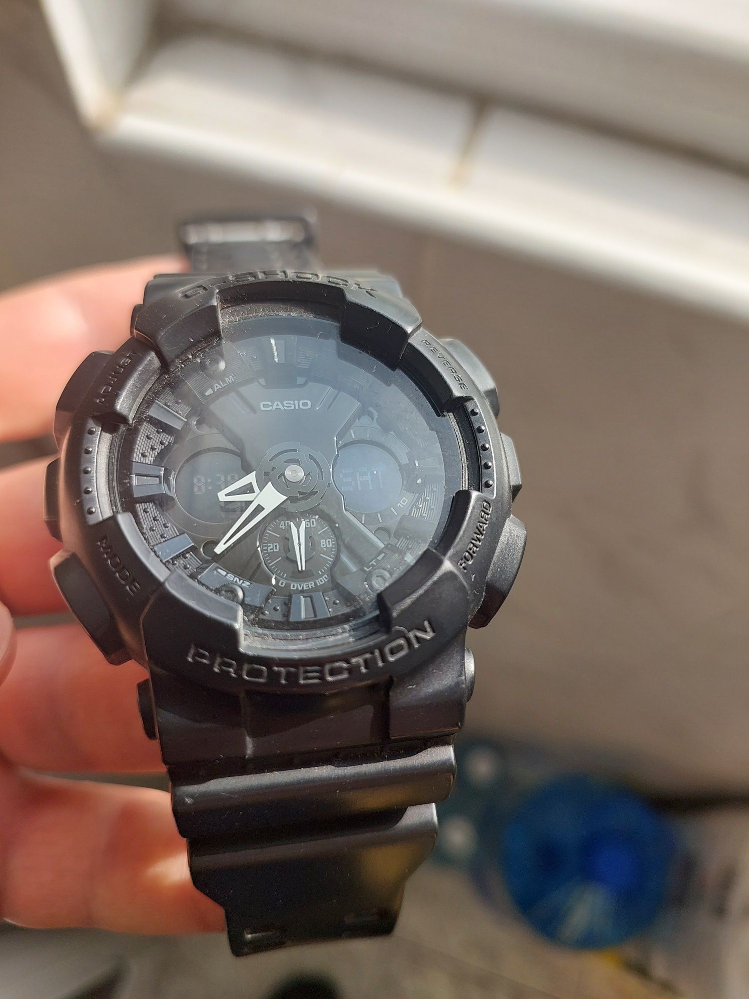 Часовник CASIO G-SHOK GA 120 bb